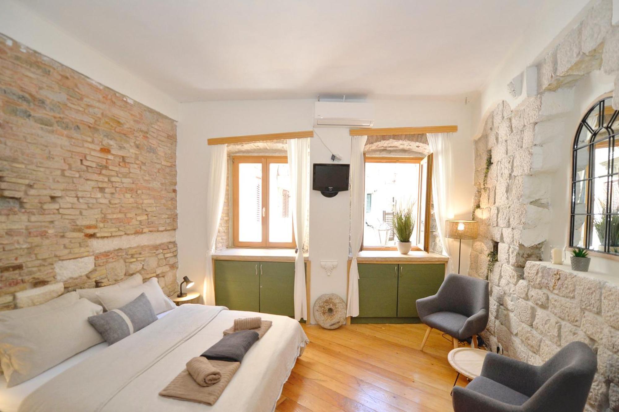 Charming Apartment In Котор Экстерьер фото